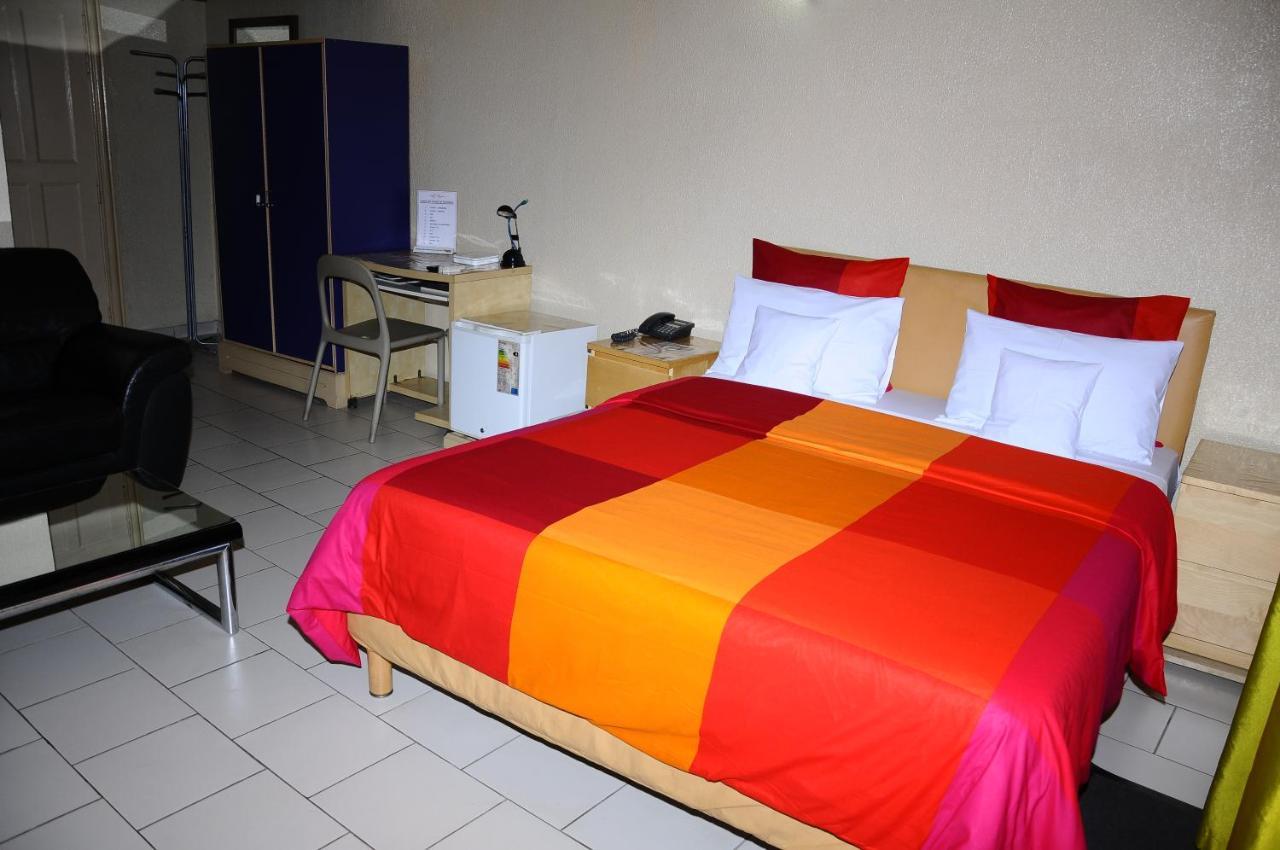 Hotel Saint Thomas Lomé Exteriör bild
